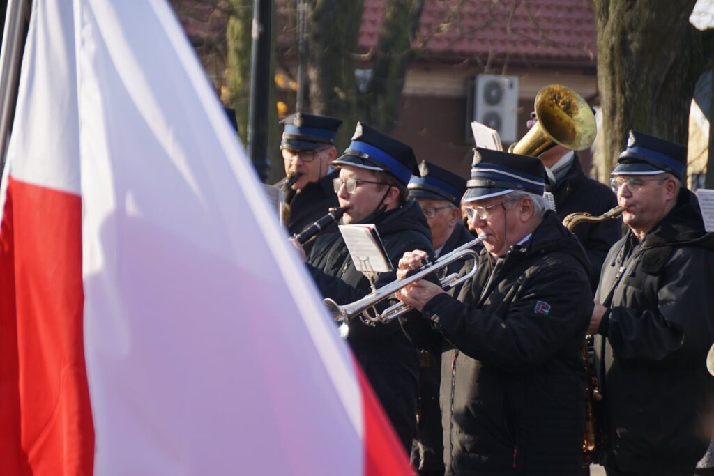 Orkiestra grająca na uroczystości 